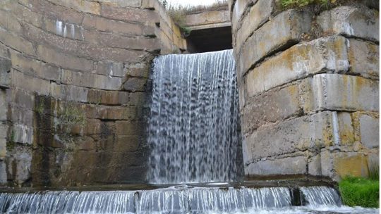 Водопад в Курском районе