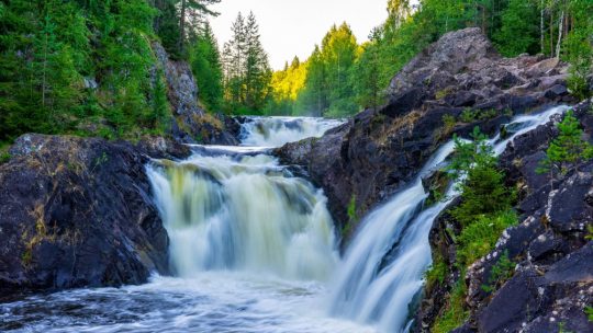 Какой водопад в России самый большой