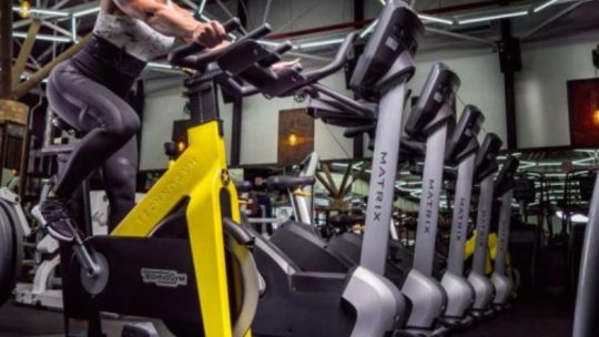 Как выбрать лучший фитнес клуб в Красноярске: факторы, влияющие на цену и качество услуг